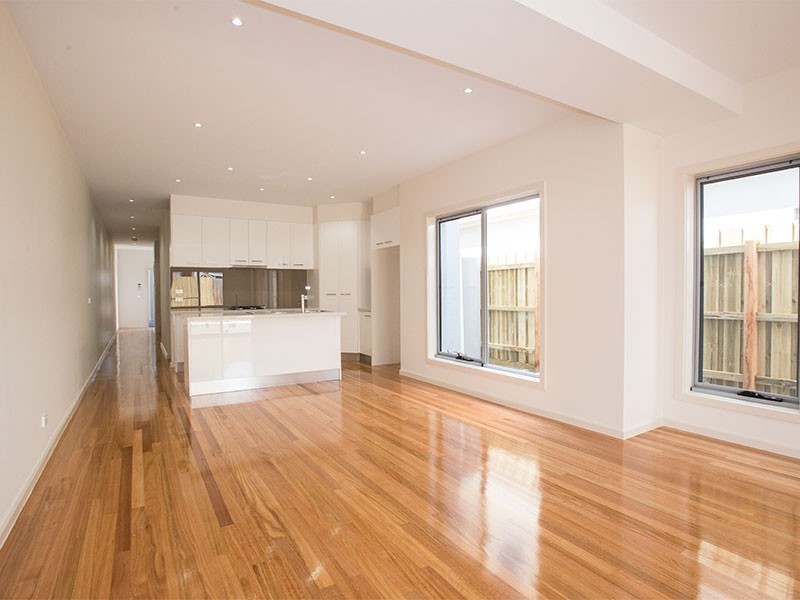 2/16 Andrews Street, Spotswood VIC 3015