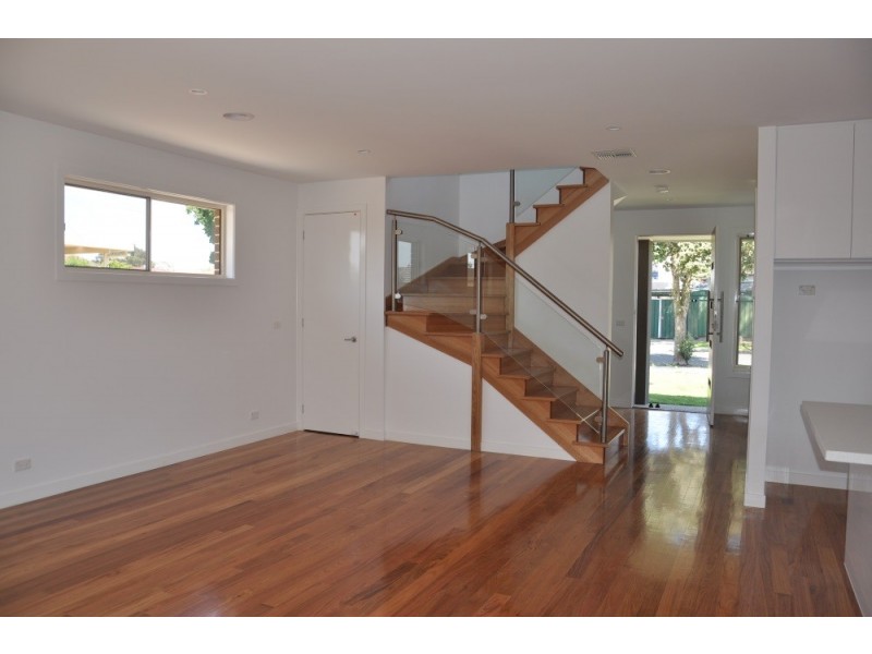 1/16 Mitchell Avenue, Altona North VIC 3025