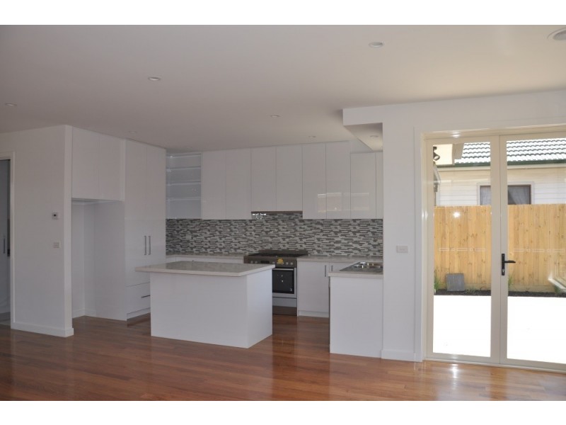 1/16 Mitchell Avenue, Altona North VIC 3025