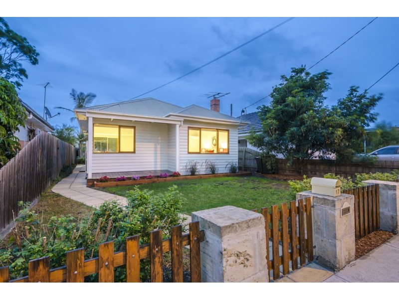 17 Challis Street, Newport VIC 3015
