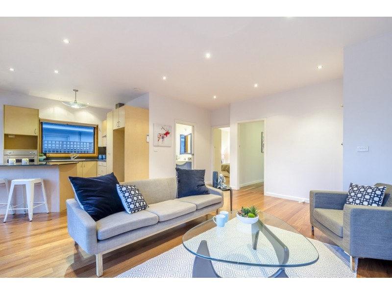 17 Challis Street, Newport VIC 3015