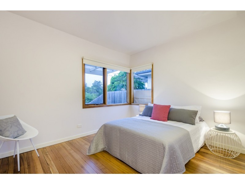 17 Challis Street, Newport VIC 3015