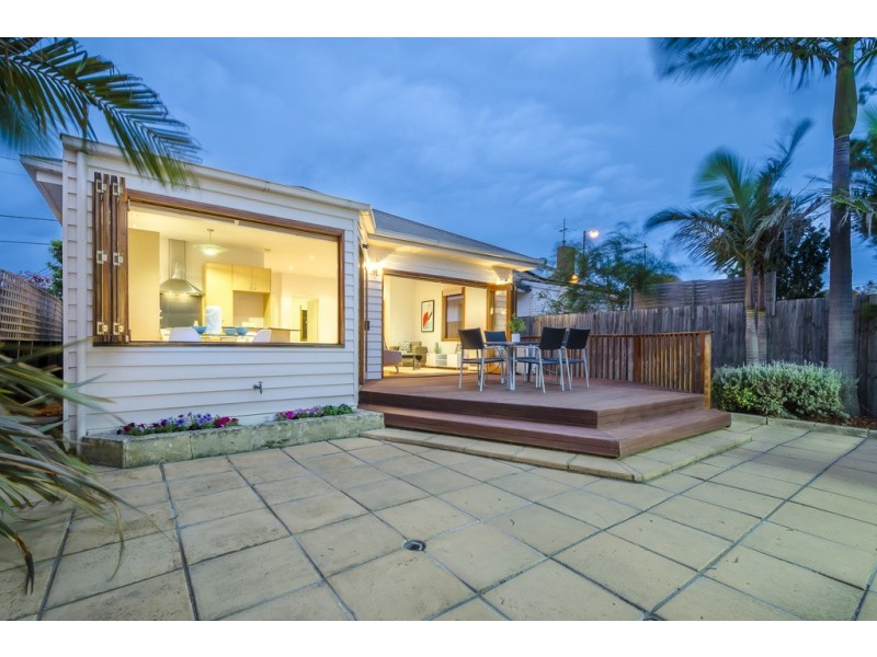 17 Challis Street, Newport VIC 3015