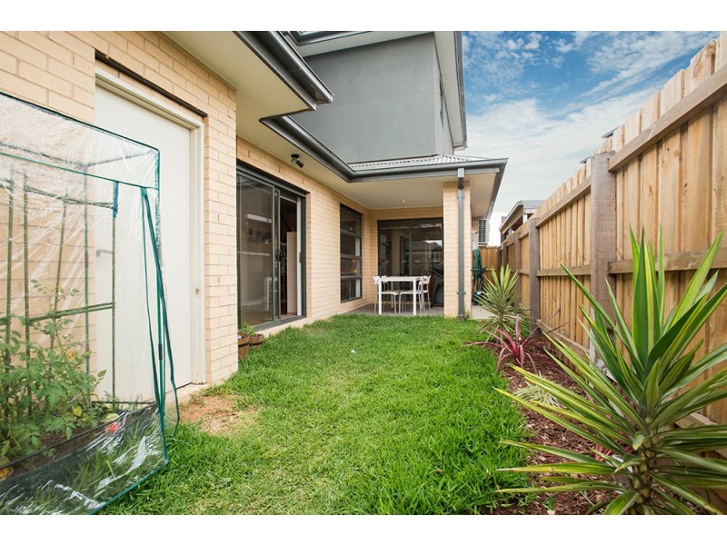 1/50 Conifer Avenue, Brooklyn VIC 3012