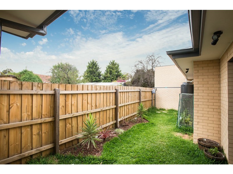 1/50 Conifer Avenue, Brooklyn VIC 3012