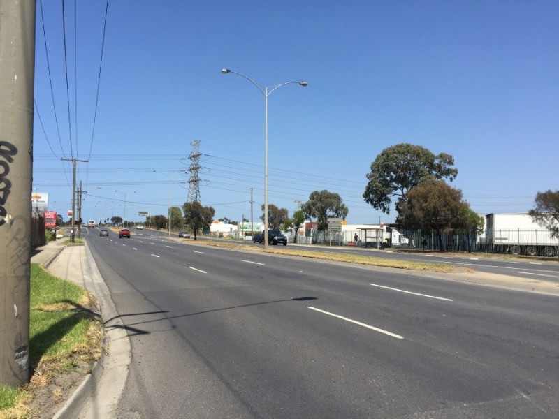 37 Clelland Road, Brooklyn VIC 3012