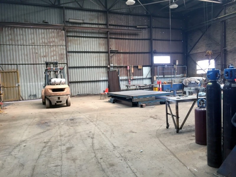 37 Clelland Road, Brooklyn VIC 3012