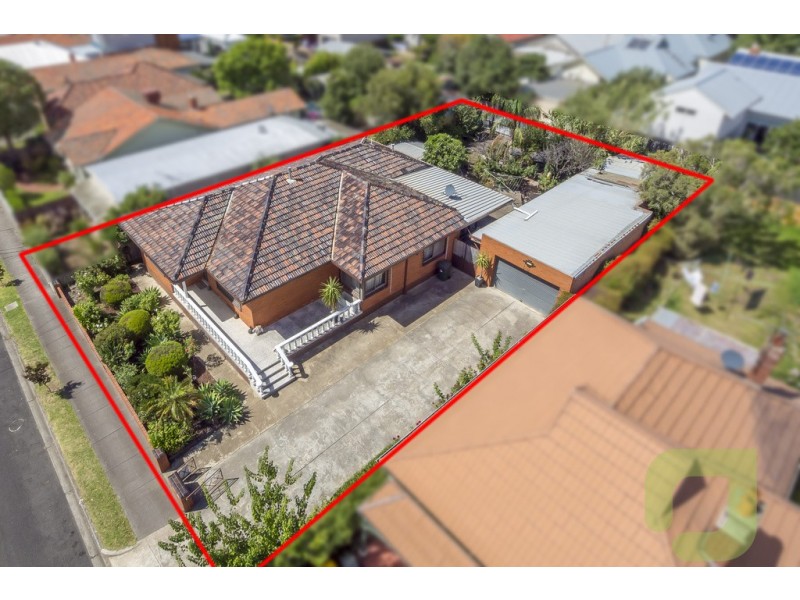 53 River Street, Newport VIC 3015