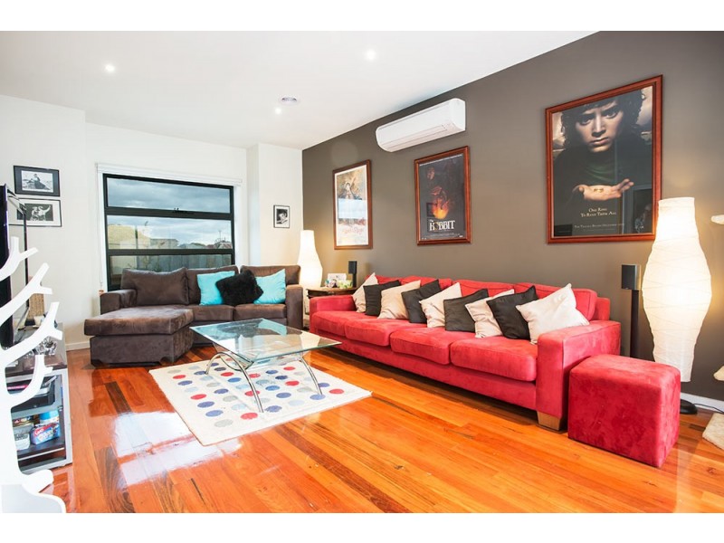 1/50 Conifer Avenue, Brooklyn VIC 3012