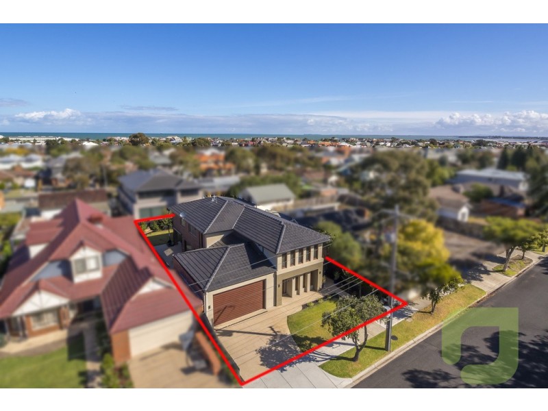 11 Kokoda Road, Williamstown VIC 3016