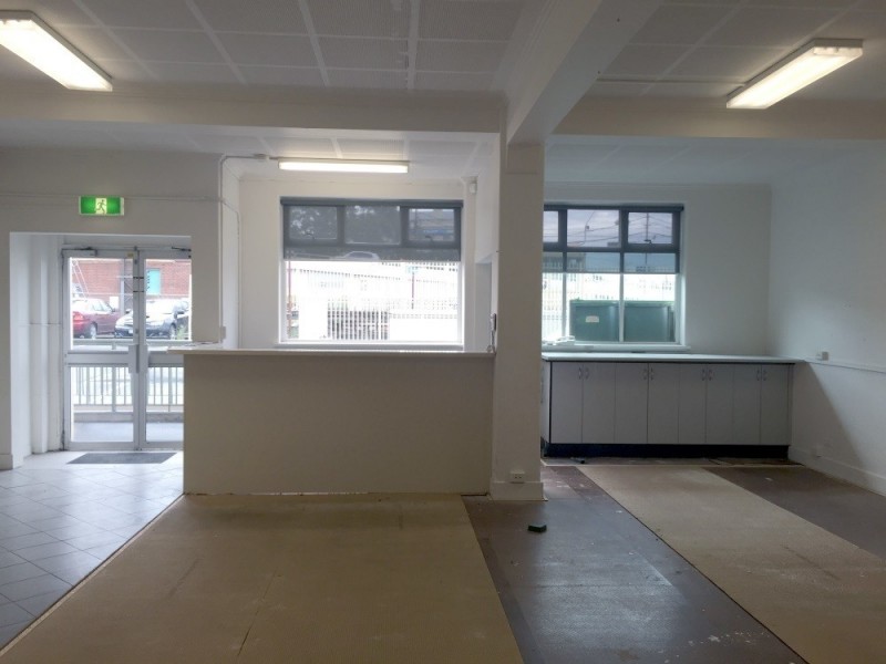 1/17 Hall Street, Newport VIC 3015