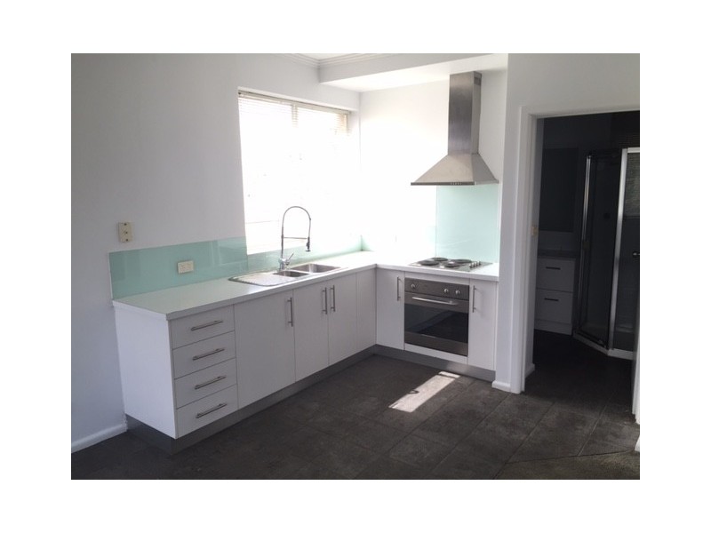 4/104 Monash Street, Sunshine VIC 3020