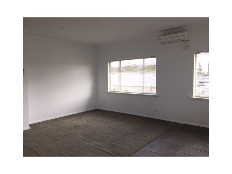 4/104 Monash Street, Sunshine VIC 3020