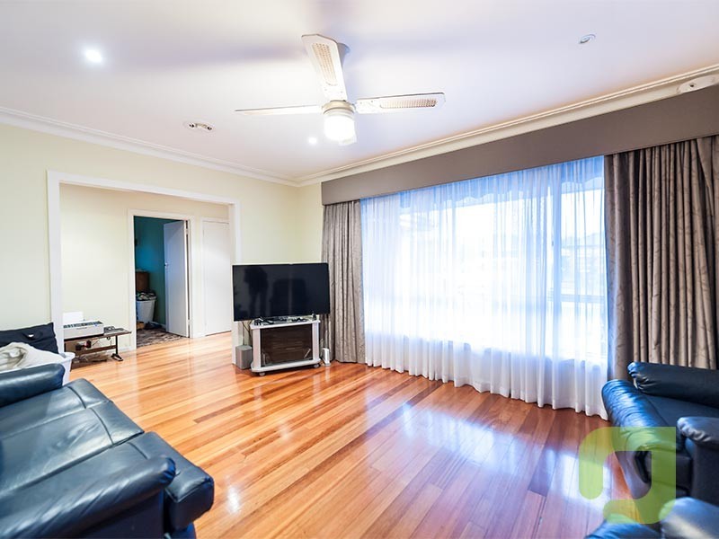 39 Waters Drive, Seaholme VIC 3018