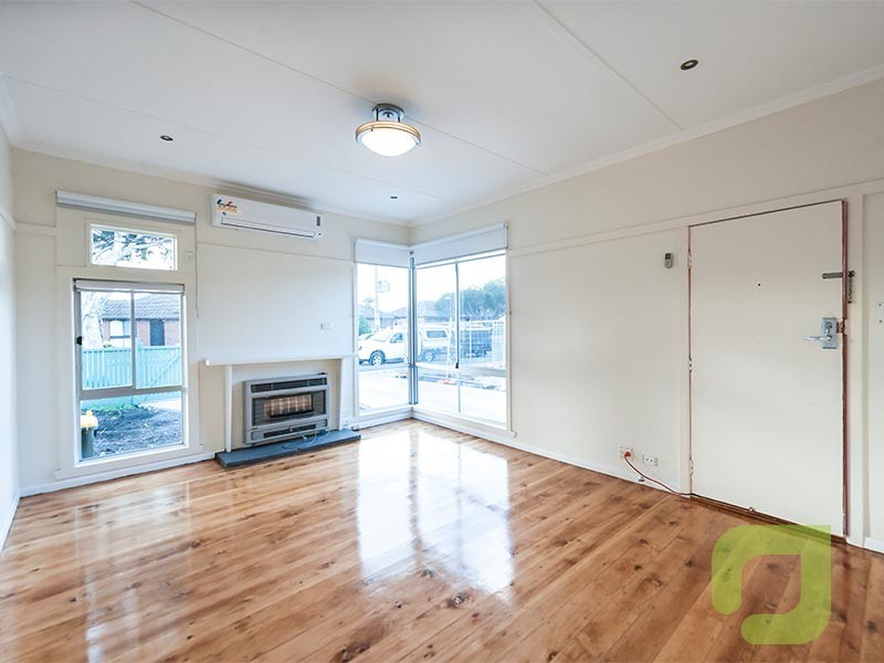 143 Blackshaws Road, Newport VIC 3015