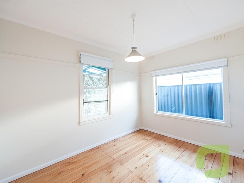 143 Blackshaws Road, Newport VIC 3015