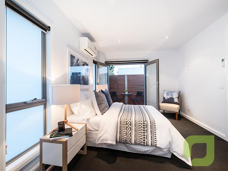 2/217 Woods Street, Newport VIC 3015