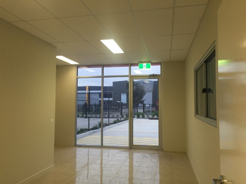 2/12 Freight Road, Ravenhall VIC 3023