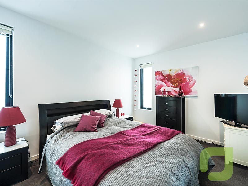 201/51 Sandown Road, Ascot Vale VIC 3032