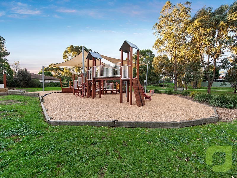 18 Austin Crescent West, Yarraville VIC 3013