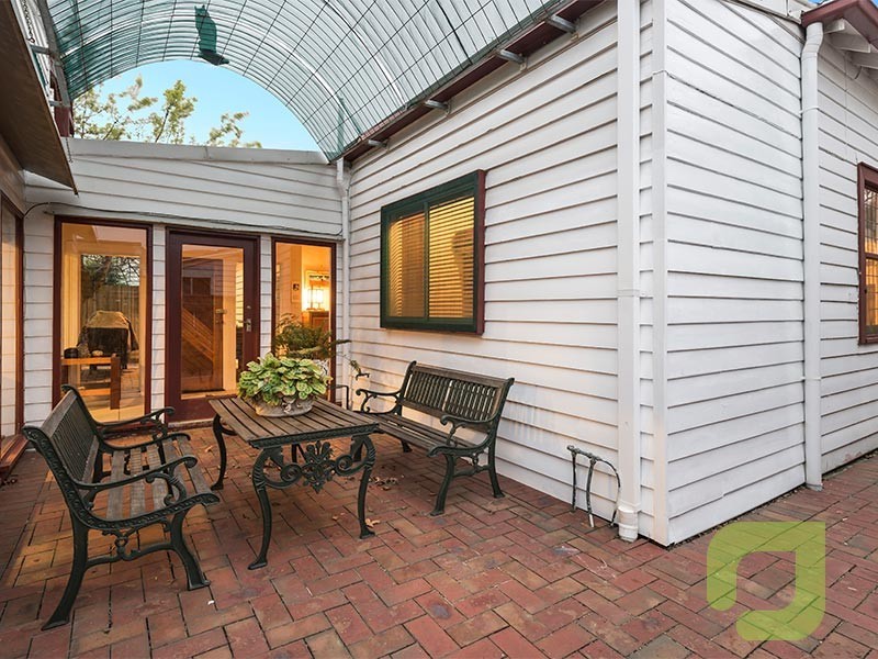 37 Oxford Street, Newport VIC 3015