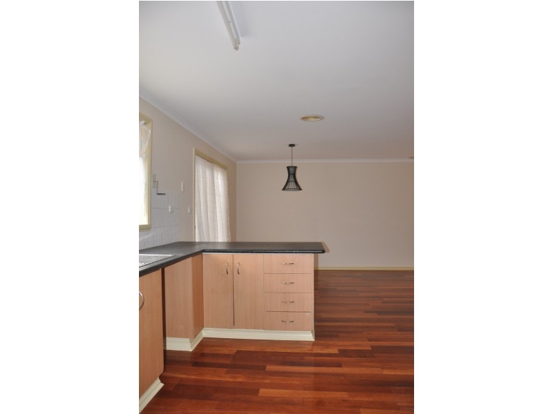 5/30 Nariel Road, Kings Park VIC 3021