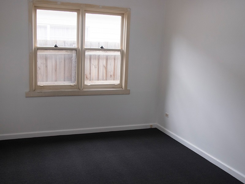 22 Almond Avenue, Brooklyn VIC 3012