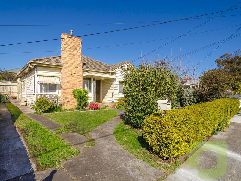 123 Severn Street, Yarraville VIC 3013