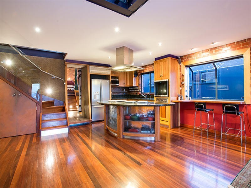 1/136-138 Charles Street, Seddon VIC 3011