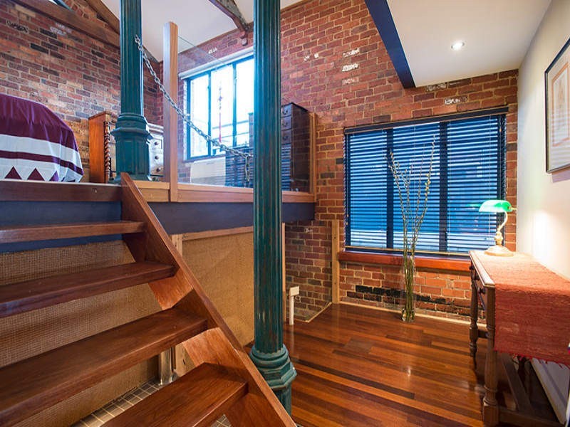 1/136-138 Charles Street, Seddon VIC 3011