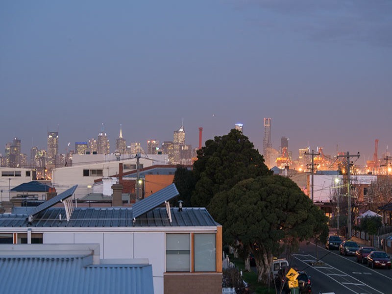 1/136-138 Charles Street, Seddon VIC 3011