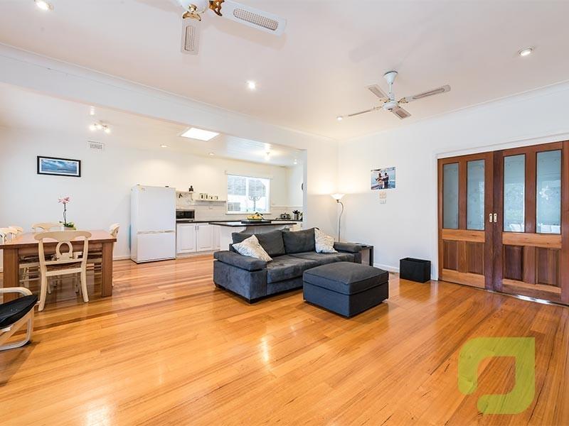 52 Anzac Crescent, Williamstown VIC 3016