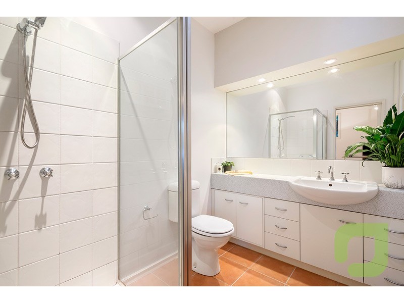 66 Vernon Street, South Kingsville VIC 3015