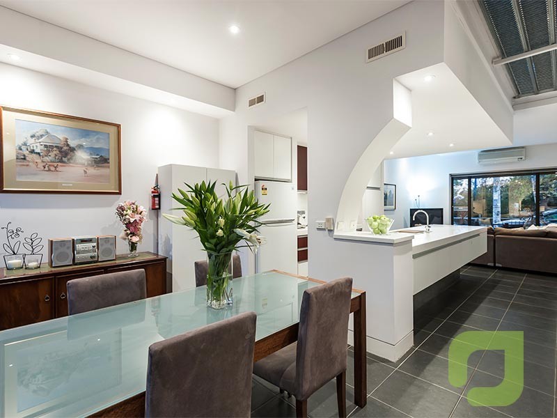 1/42 Simpson Street, Yarraville VIC 3013