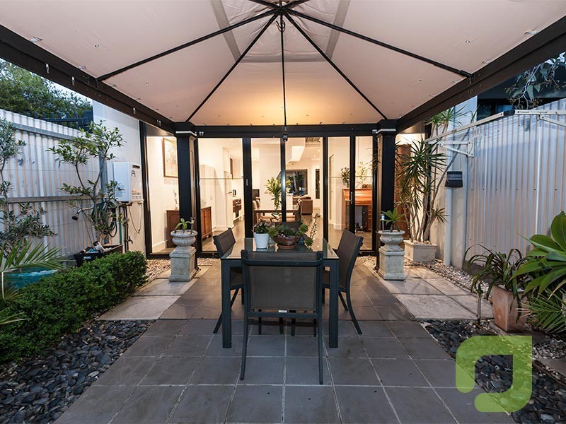 1/42 Simpson Street, Yarraville VIC 3013