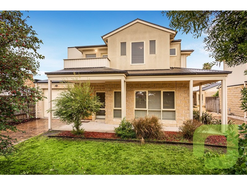 1/9-11 Sutton Avenue, Altona North VIC 3025