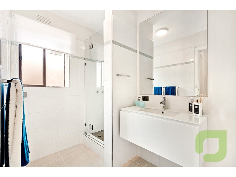 1/65 Melbourne Road, Williamstown VIC 3016