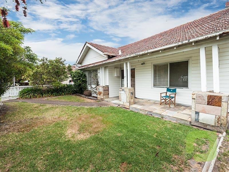 17 Jack Street, Newport VIC 3015