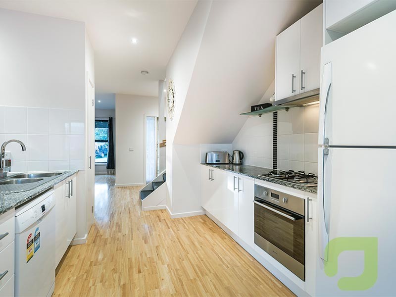 3/10 Cala Street, West Footscray VIC 3012