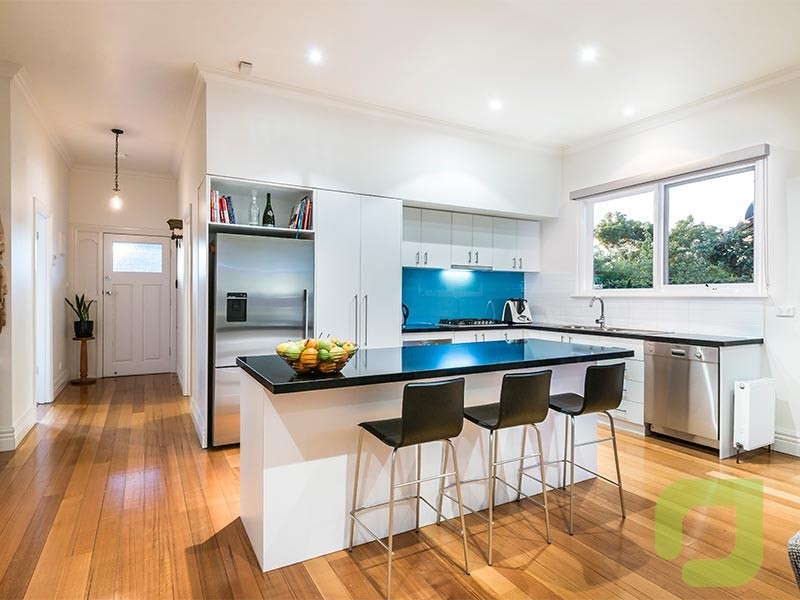 64 Challis Street, Newport VIC 3015