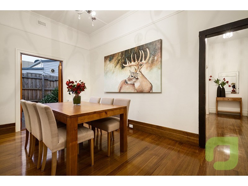 1 Dickson Street, Kingsville VIC 3012