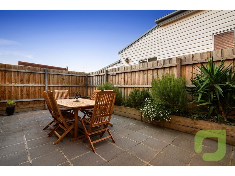 1 Dickson Street, Kingsville VIC 3012