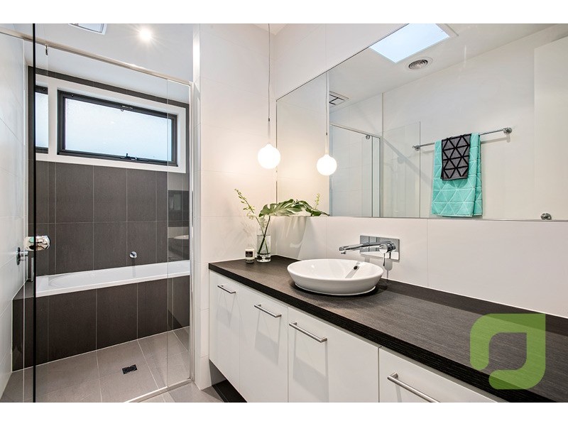 25 Sunset Drive, Williamstown VIC 3016