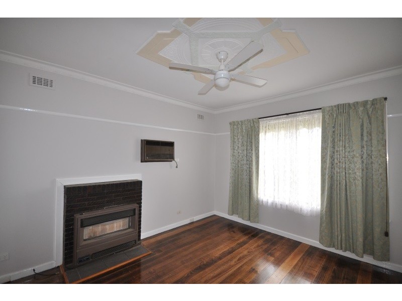 54 Couch Street, Sunshine VIC 3020