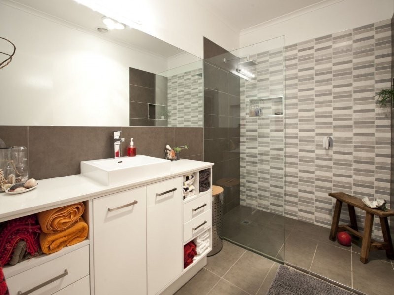 87 John Liston Drive, Newport VIC 3015