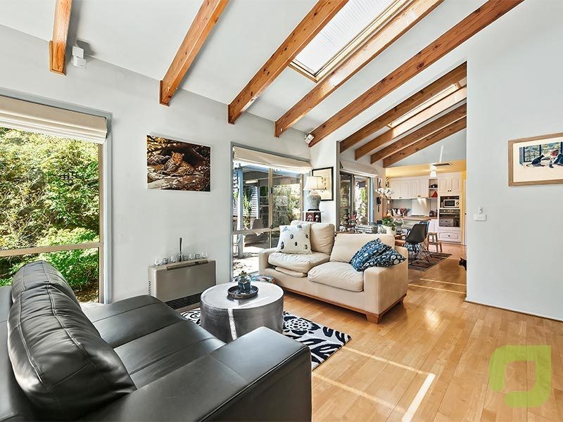 6 Ralph Court, Altona Meadows VIC 3028