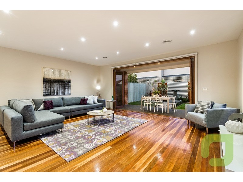 4 Severn Street, Newport VIC 3015
