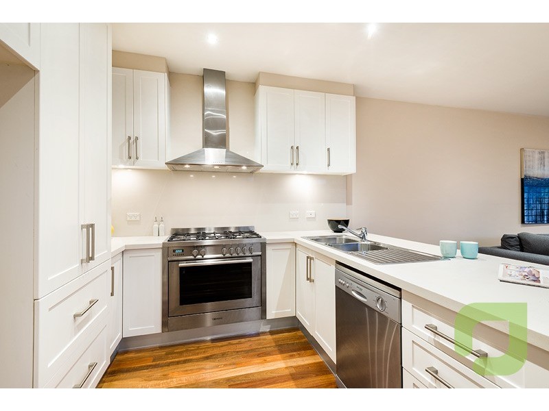 4 Severn Street, Newport VIC 3015