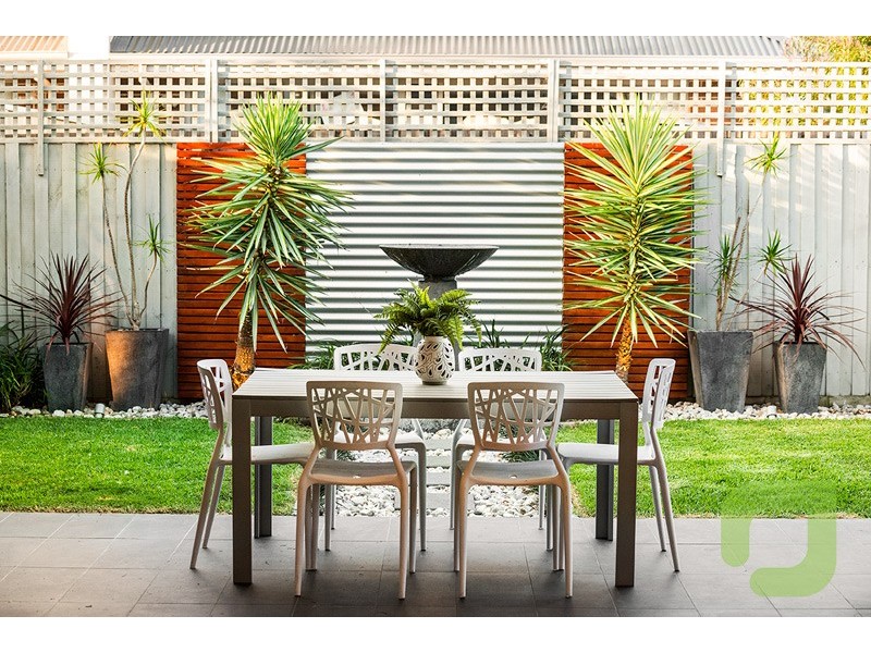 4 Severn Street, Newport VIC 3015