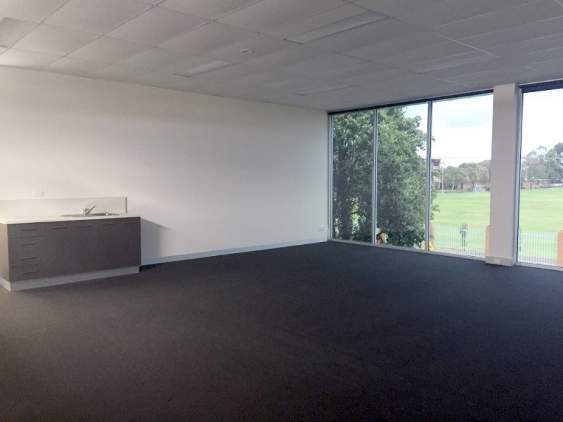 6b Blackshaws Road, Altona North VIC 3025